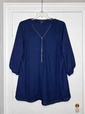 NWOT- City Chic Navy Zip-Front Women's Tunic Top